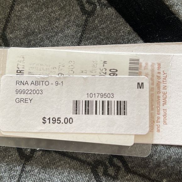 Sporty dress - Picture 5 of 7